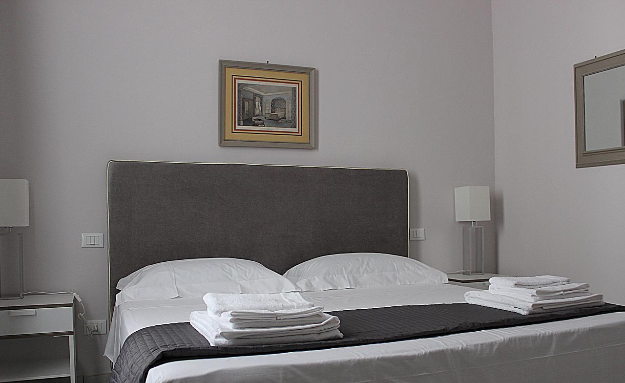 Dimora Degli Artisti - Charm Rooms Florens Exteriör bild